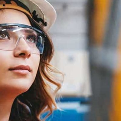 What are the Benefits and Purpose of Wearing Safety Glasses