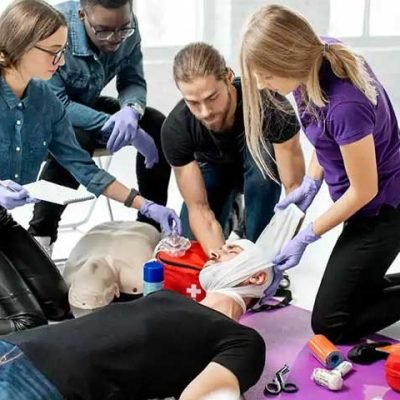 What-is-the-Difference-Between-First-Aid-and-CPR