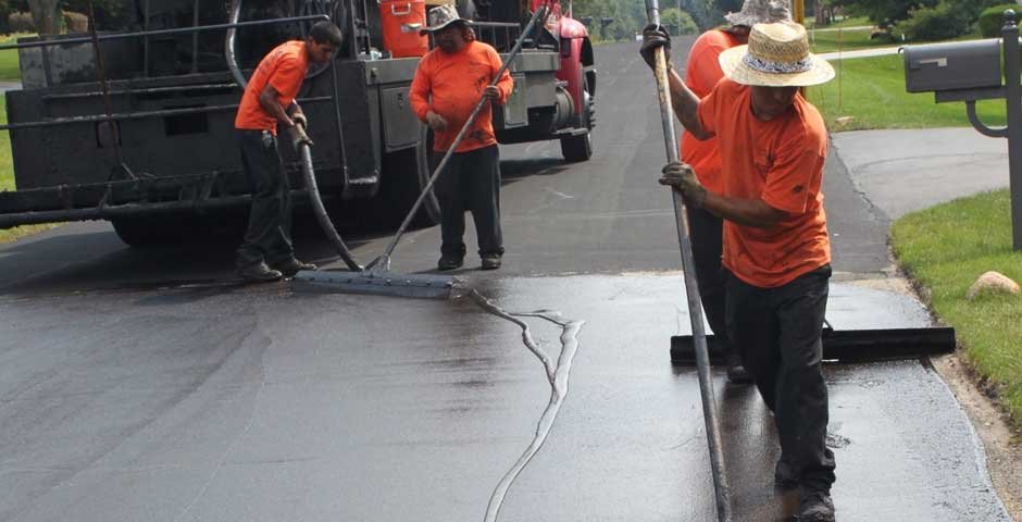 Explained-The-Purpose-and-Process-of-Asphalt-Patching-&-Sealcoating-Services