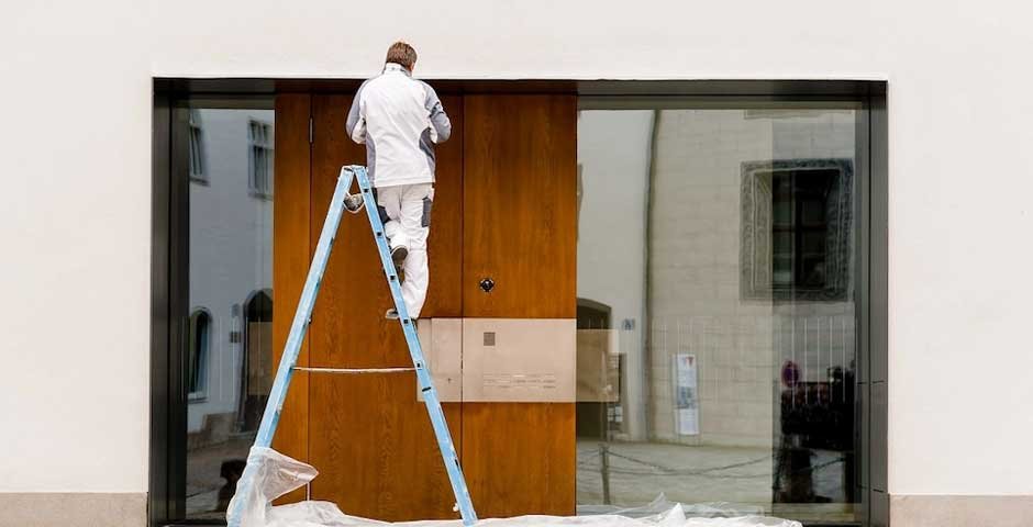 Transforming-Spaces-Exploring-the-Benefits-of-Commercial-Painting