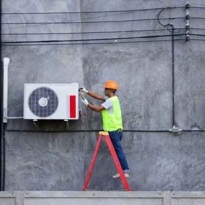 Comprehensive Guide to Air Conditioning Repair: Recognizing Signs, Enlisting Professional Help, and Understanding the Process