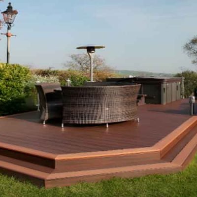 How-to-Install-a-Picture-Frame-Outdoor-Deck-Edge