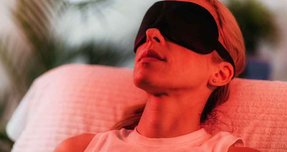 The-Advantages-of-Red-Light-Therapy-for-Sensitive-Skin