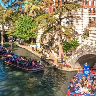 Travel-Hacks-You’ll-Need-to-Know-While-Traveling-for-San-Antonio