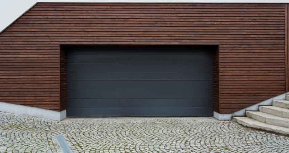 How-to-Choose-the-Perfect-Garage-Door-Company-for-Your-Repairs