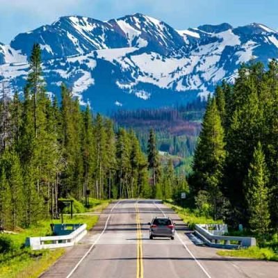 Exploring Scenic Routes and Beautiful Surroundings While Teaching Abroad