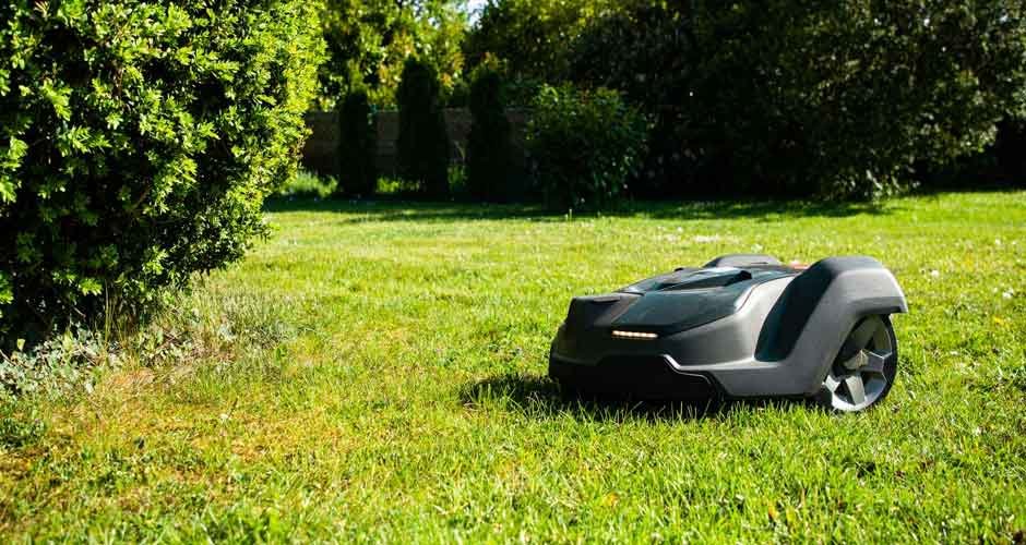 Technical-Insights-for-Robotic-Lawn-Mowers