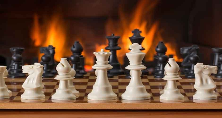 Modern Minimalist Chess Sets for a Stylish Lifestyle
