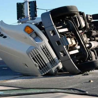 How Chicago's Truck Accident Lawyers Champion Your Rights