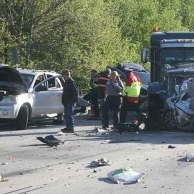 What-Sets-Apart-Tractor-Trailer-Accident-Lawyers