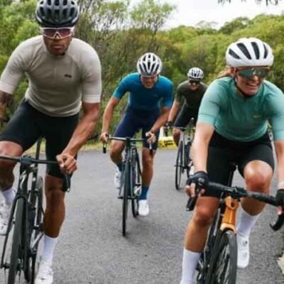 How do you choose the right cycling jersey