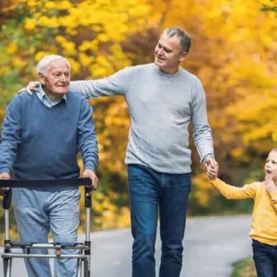 5-Ways-to-Support-a-Family-Member-Living-in-an-Independent-Living-Community