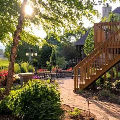 9-Easy-Ways-to-Spruce-Up-Your-Yard