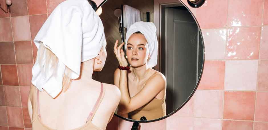 Simple-Skincare-Tips-for-Those-With-Sensitive-Skin