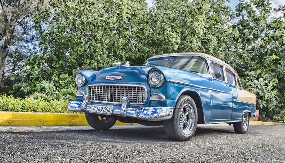How to Determine the Right Insurance Value for Your Classic Vehicle