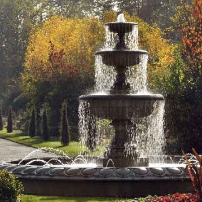 Designing-With-Flow-How-Water-Enhances-Outdoor-Living-Spaces