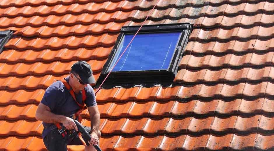 Preventative Roof Cleaning: A Smart Way to Cut Home Costs
