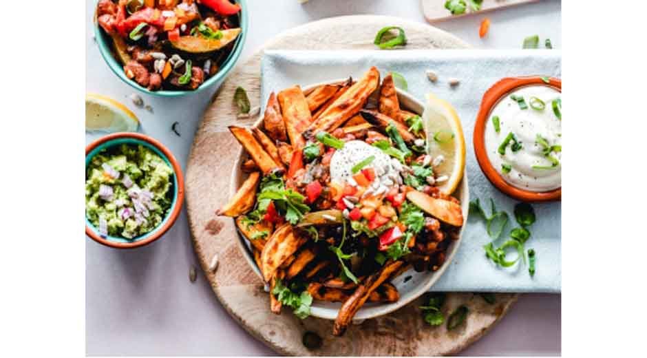 Family Travel Hacks: How to Enjoy Great Food and Stay Stress-Free While Traveling