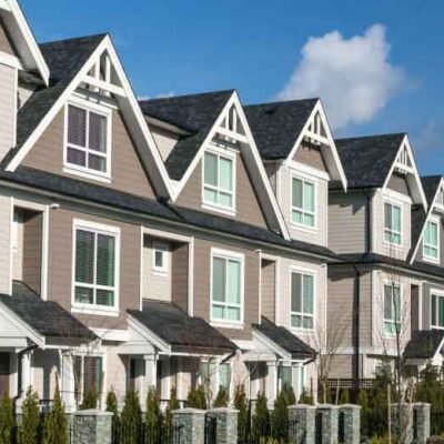 How Do Townhomes Provide Privacy for Renters?