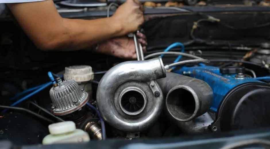 Common-Mistakes-Riders-Make-When-Installing-a-Motorcycle-Turbo-Kit