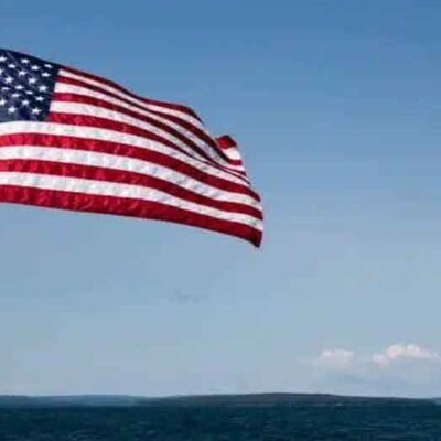 How-to-Choose-the-Right-Flagpole-Height-and-Material-for-Your-Property