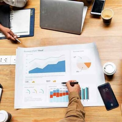 Property Management Software vs. Traditional Methods: Which Is More Efficient?