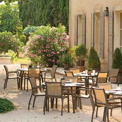 Durable-Dining-The-Rise-of-Heavy-Duty-Seating-for-Busy-Eateries