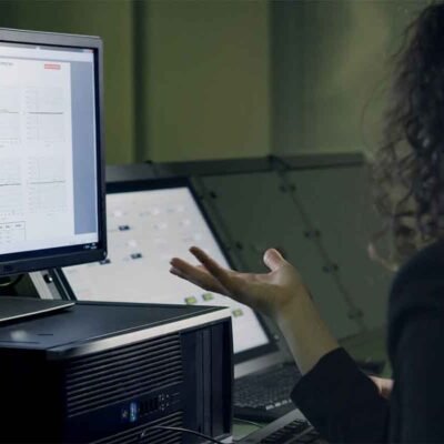 Solutions-To-Help-Your-Business-Increase-Public-Visability-(1)