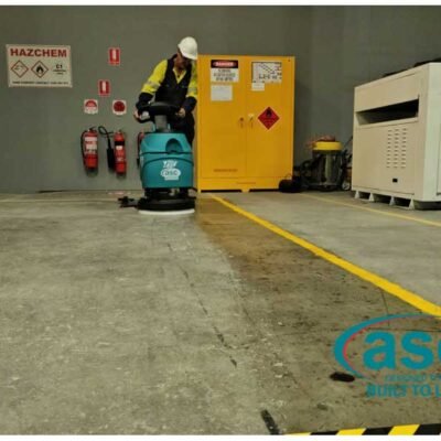 Walk-Behind-Floor-Scrubber-vs-Ride-On