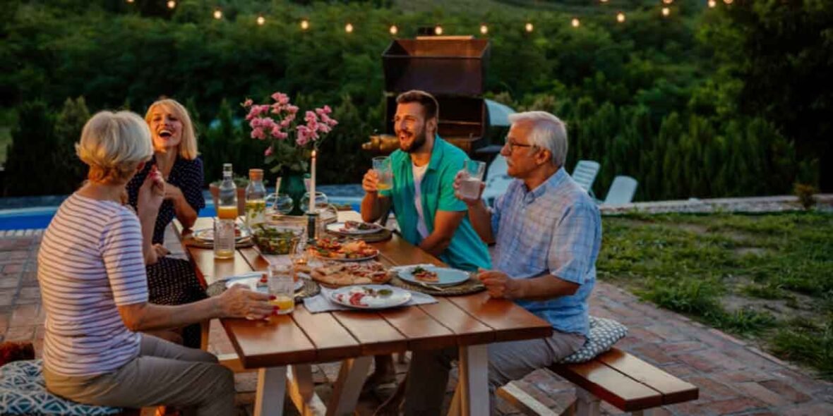 How-Al-Fresco-Spaces-Elevate-the-Neighbourhood-Dining-Experience-Worldwide