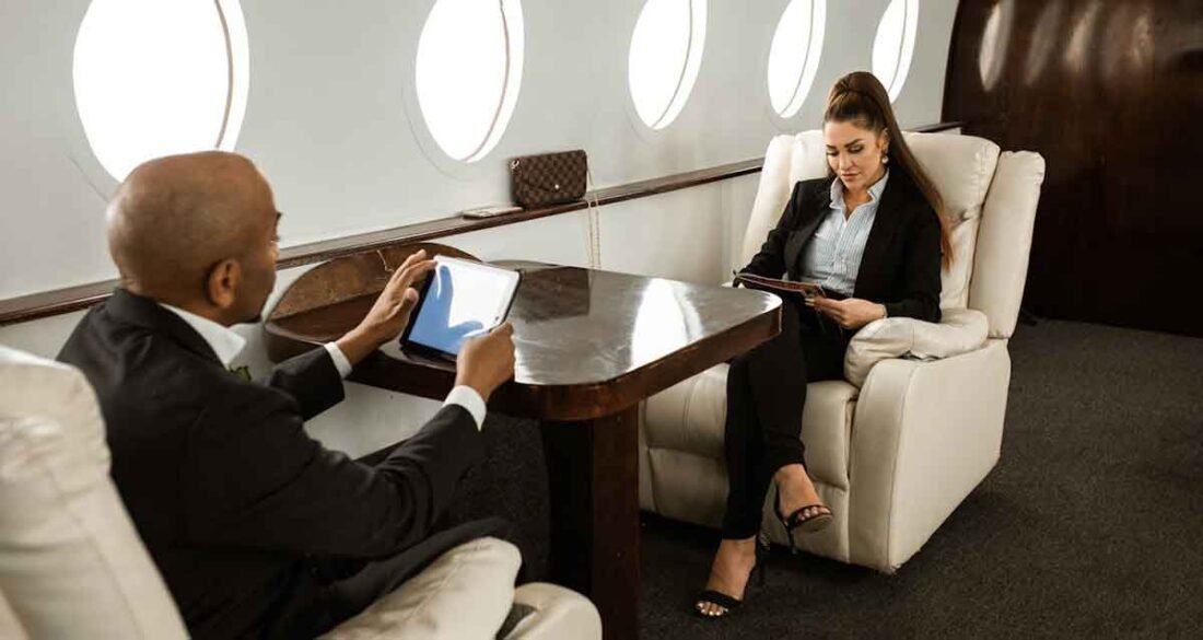 5-Reasons-Why-Businesses-Should-Use-On-Demand-Private-Jets-(1)