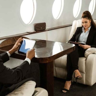 5-Reasons-Why-Businesses-Should-Use-On-Demand-Private-Jets-(1)