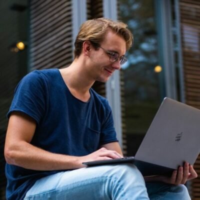 send-money-online-from-australia-securely-quickly-1